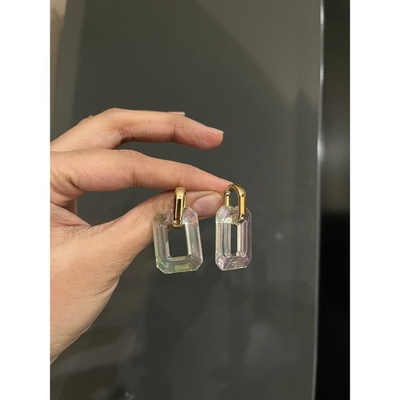 Chunky Clear Acrylic earrings , long clear white earrings , ice cube acrylic - Picture 5 of 7